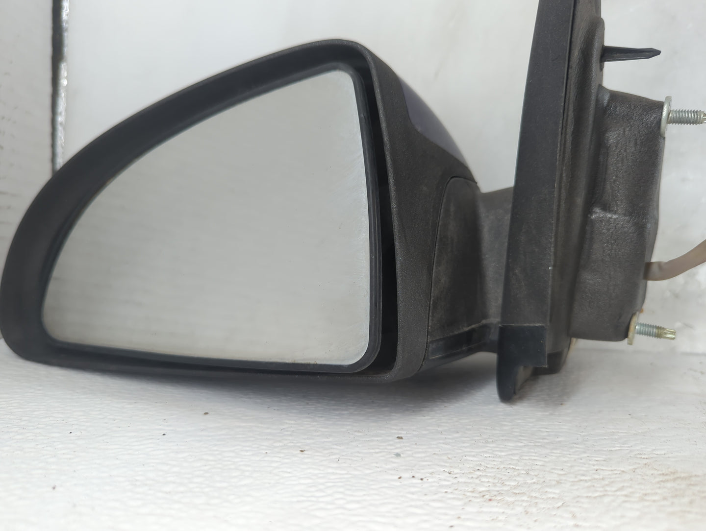 2005-2010 Chevrolet Cobalt Driver Side View Mirror - Left Door Mirror OEM Used - Oemusedautoparts1.com