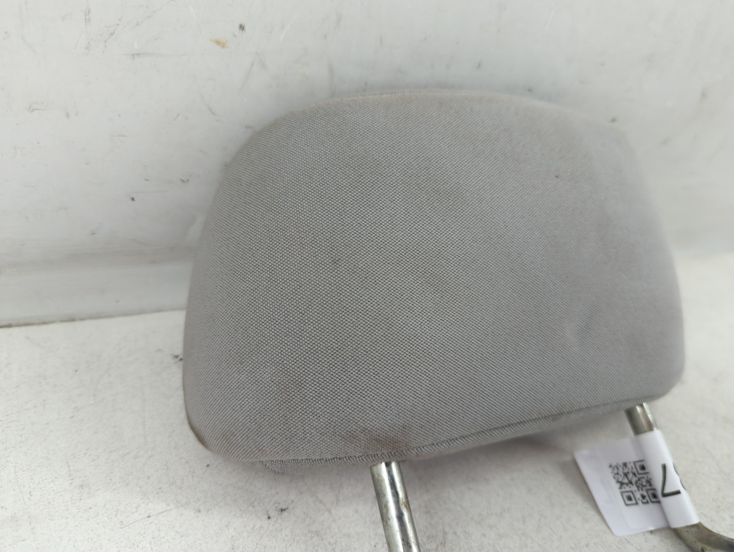 2006-2010 Chevrolet Cobalt Headrest Head Rest Front Driver Passenger Seat Fits Fits 2006 2007 2008 2009 2010 OEM Used Auto P
