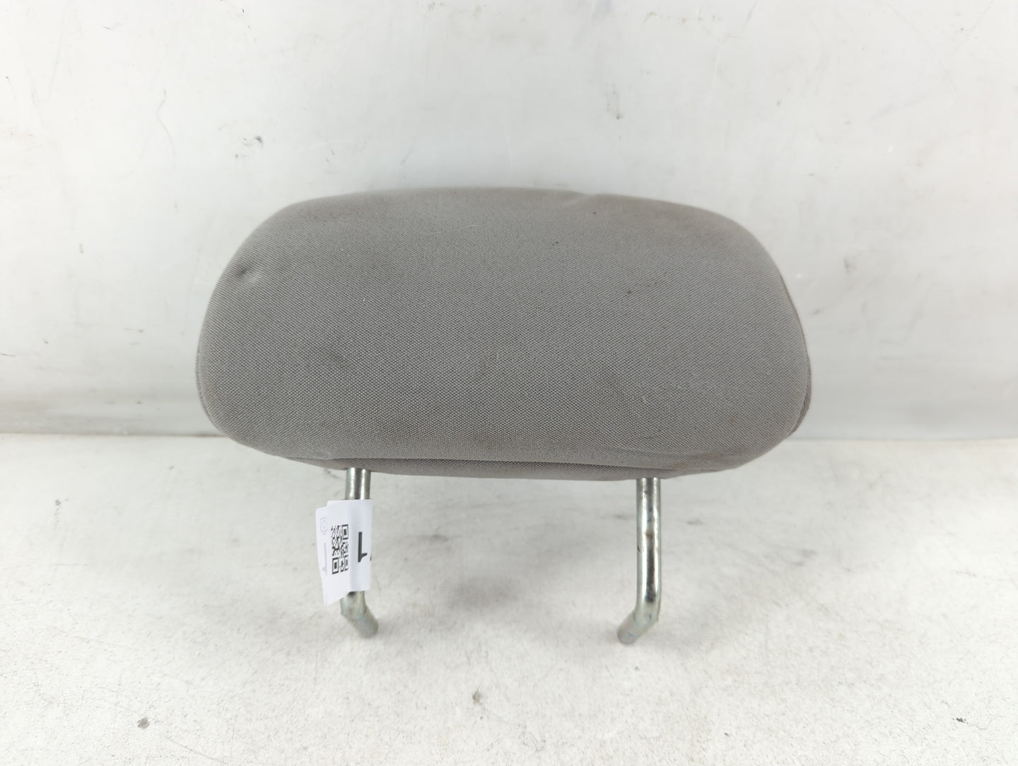 2006-2010 Chevrolet Cobalt Headrest Head Rest Front Driver Passenger Seat Fits Fits 2006 2007 2008 2009 2010 OEM Used Auto P