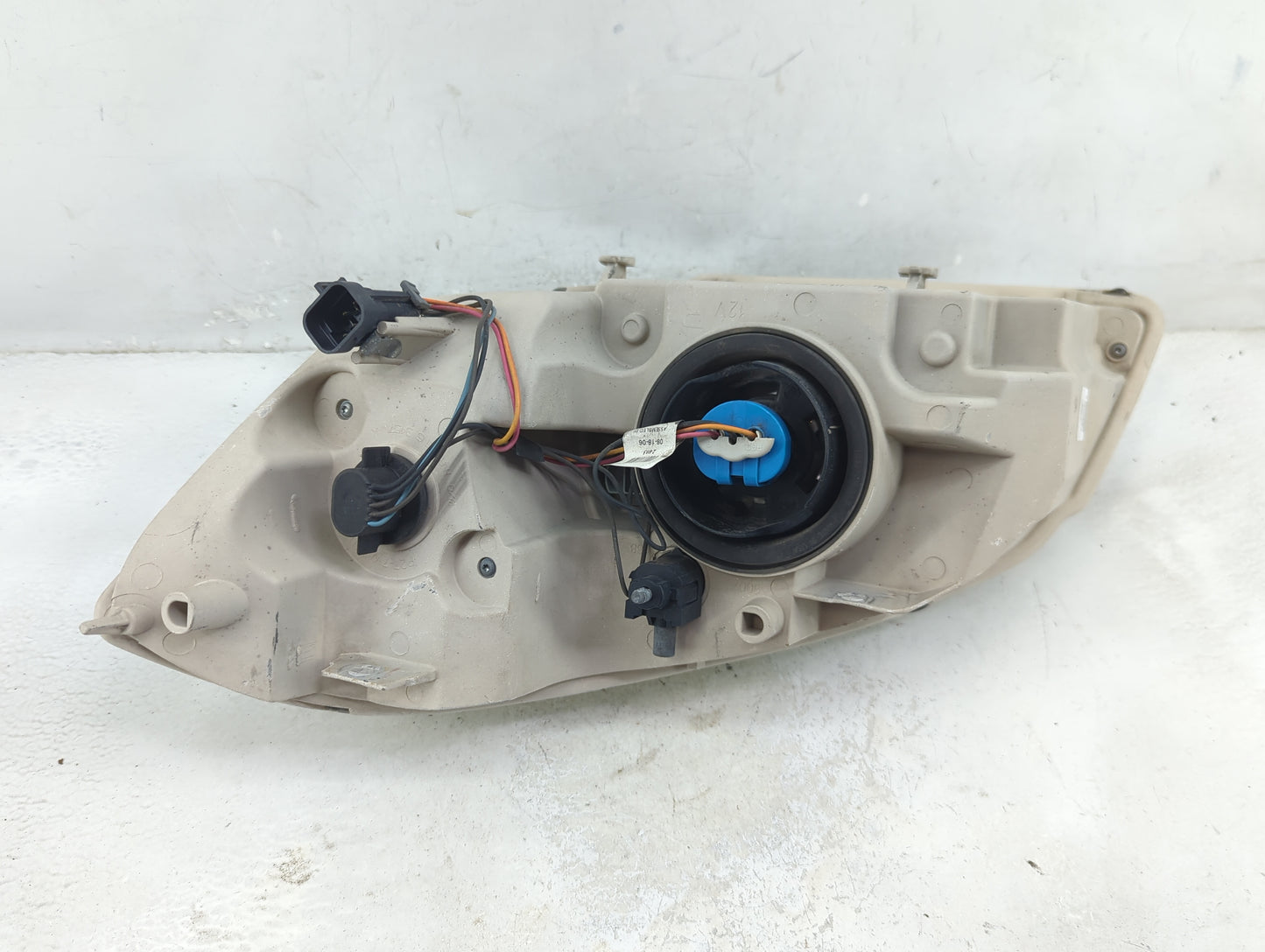 2005-2008 Chevrolet Cobalt Passenger Right Oem Head Light Headlight Lamp - Oemusedautoparts1.com