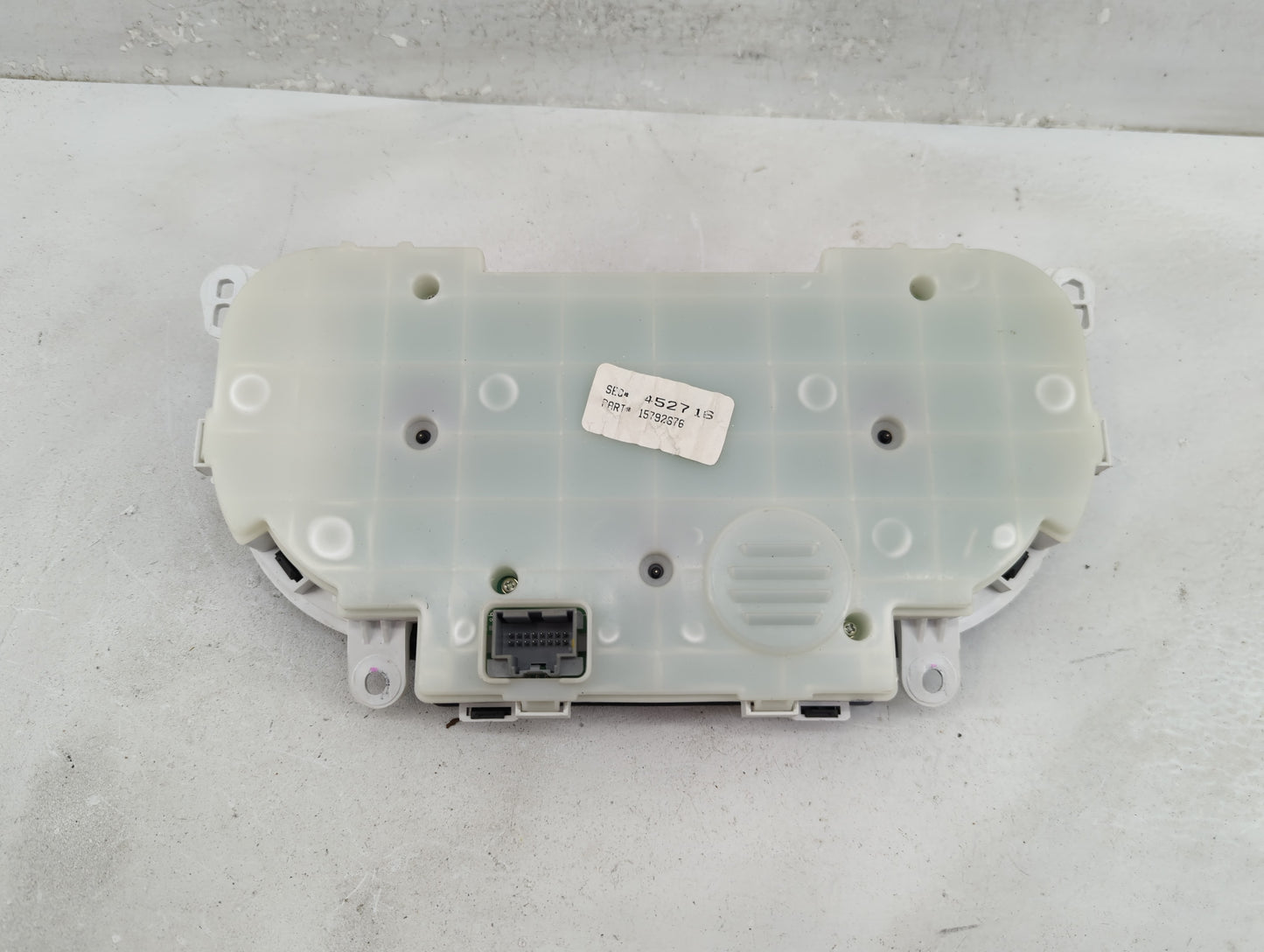 2007 Chevrolet Cobalt Instrument Cluster Speedometer Gauges P/N:15792676 Miles:143K Fits OEM Used Auto Parts - Oemusedautopa
