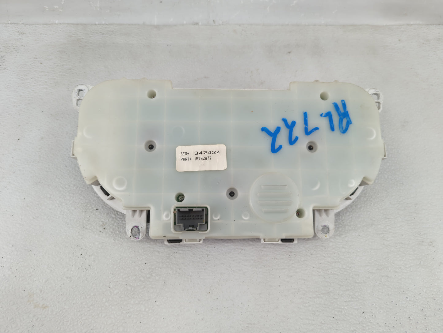 2007 Chevrolet Cobalt Instrument Cluster Speedometer Gauges P/N:15792677 Fits OEM Used Auto Parts - Oemusedautoparts1.com