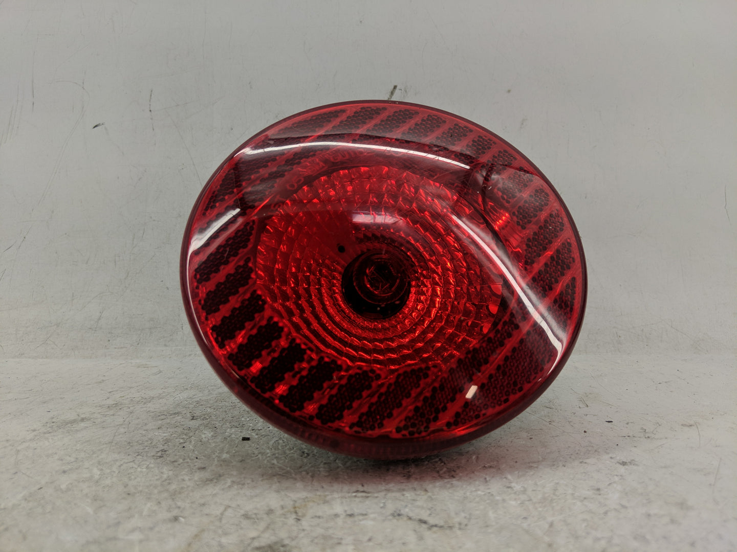 2005-2010 Chevrolet Cobalt Tail Light Assembly Passenger Right OEM P/N:16532532 Fits Fits 2005 2006 2007 2008 2009 2010 OEM 