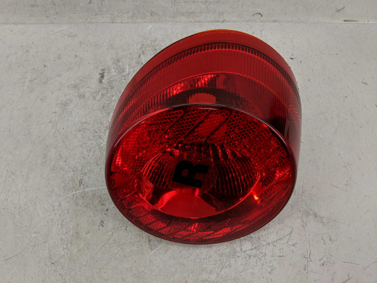 2005-2010 Chevrolet Cobalt Tail Light Assembly Passenger Right OEM P/N:15797856 Fits Fits 2005 2006 2007 2008 2009 2010 OEM 