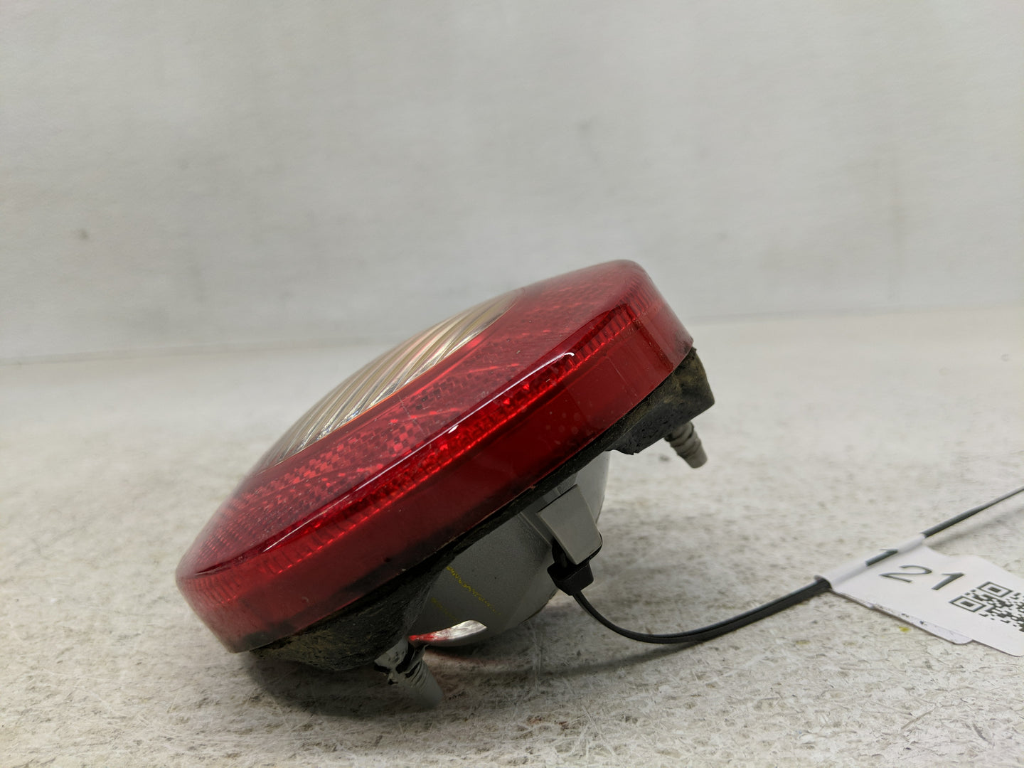 2005-2010 Chevrolet Cobalt Tail Light Assembly Driver Left OEM P/N:15874974 Fits Fits 2005 2006 2007 2008 2009 2010 OEM Used