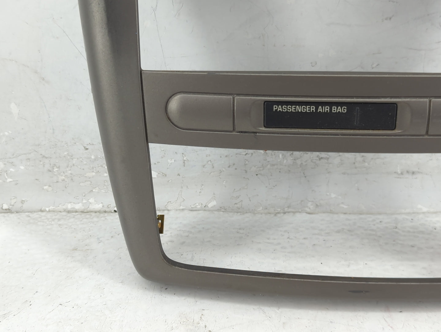 2007 Chevrolet Cobalt Information Radio Display Screen Bezel Vents - Oemusedautoparts1.com