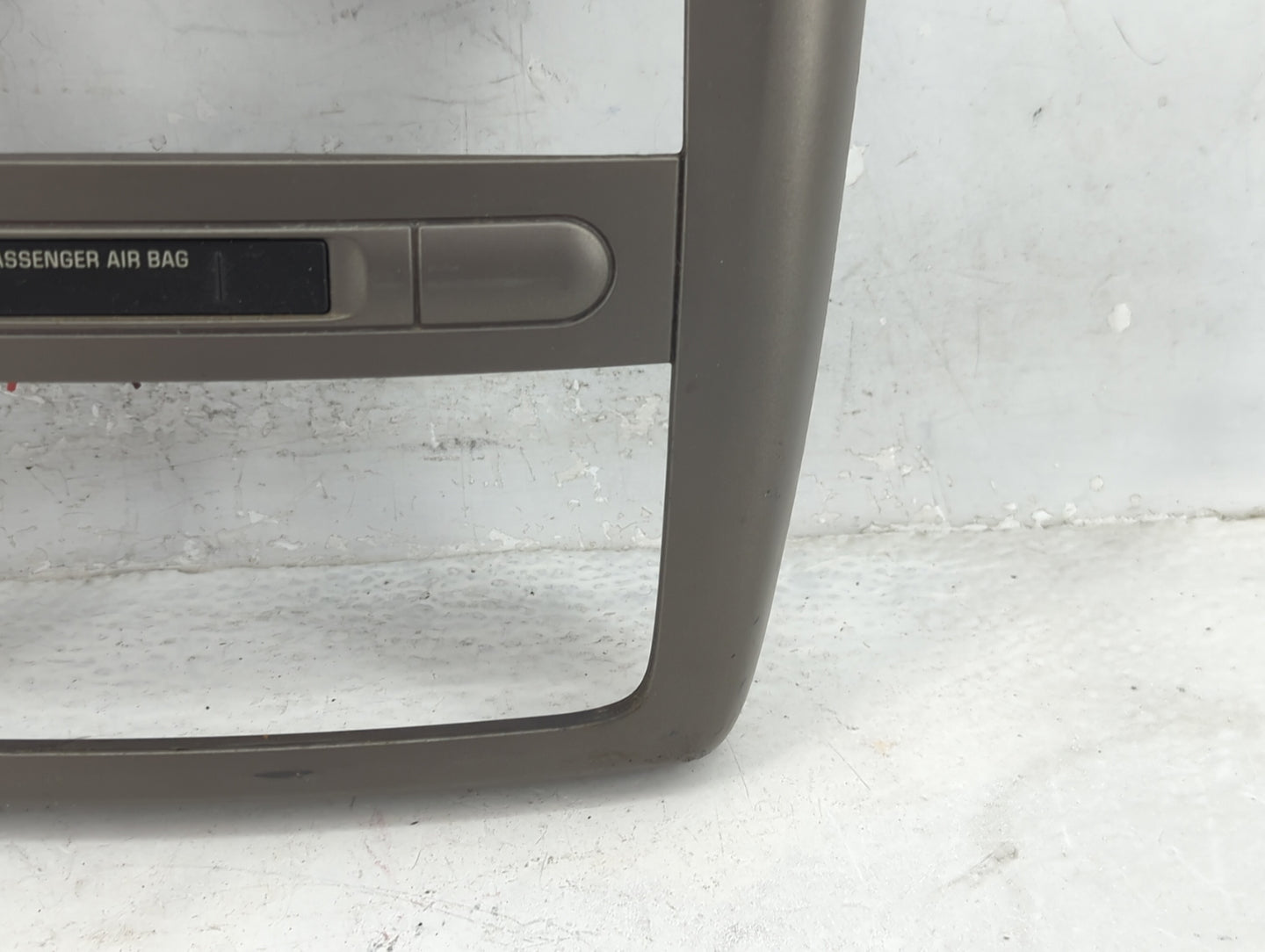 2007 Chevrolet Cobalt Information Radio Display Screen Bezel Vents - Oemusedautoparts1.com