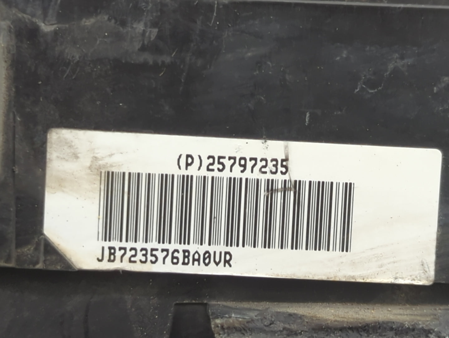2007 Chevrolet Cobalt Fusebox Fuse Box Panel Relay Module P/N:25797235 JB723576BA0VR Fits OEM Used Auto Parts - Oemusedautop