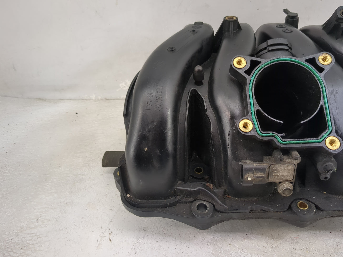 2007-2008 Chevrolet Cobalt Air Intake Manifold P/N:TL86318B1685 1020544S01 Fits Fits 2007 2008 OEM Used Auto Parts - Oemused