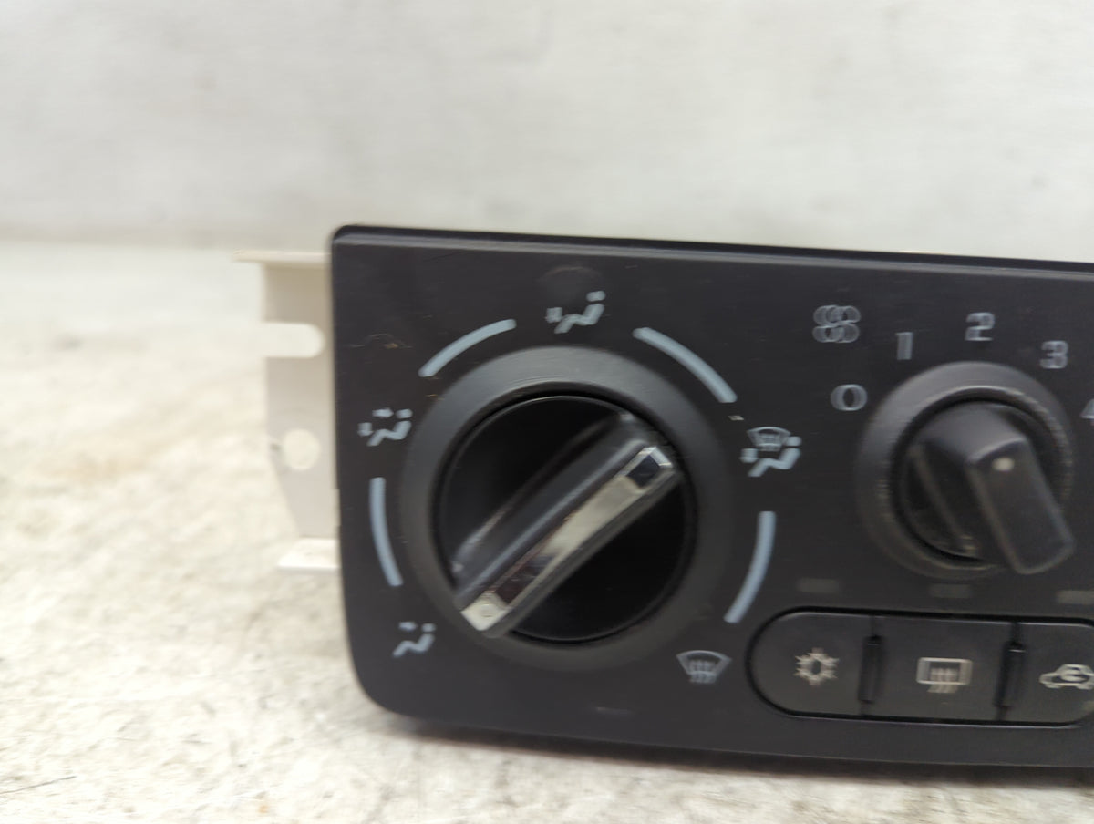 2005-2010 Chevrolet Cobalt Climate Control Module Temperature AC/Heater Replacement P/N:15890411 28043865 Fits OEM Used Auto