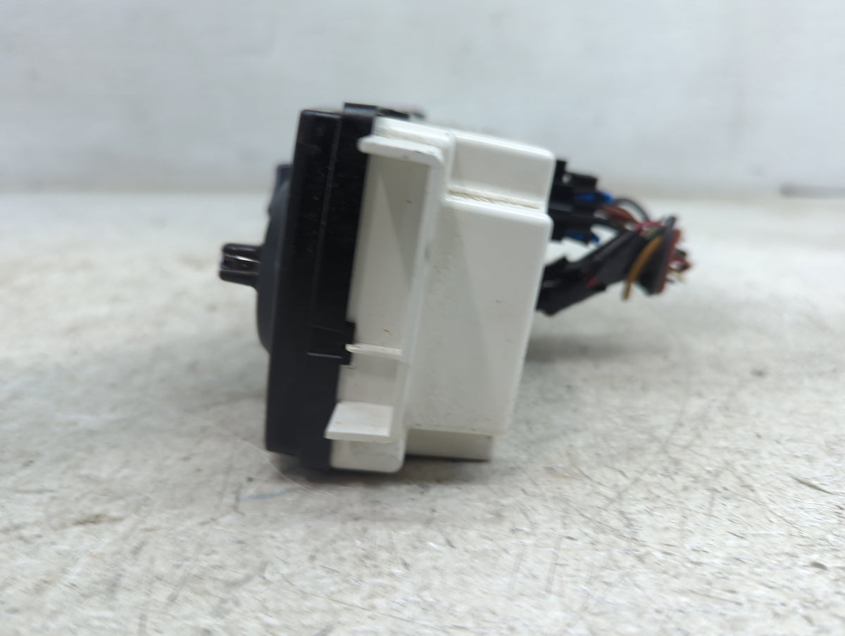 2005-2010 Chevrolet Cobalt Climate Control Module Temperature AC/Heater Replacement P/N:15890411 28043865 Fits OEM Used Auto