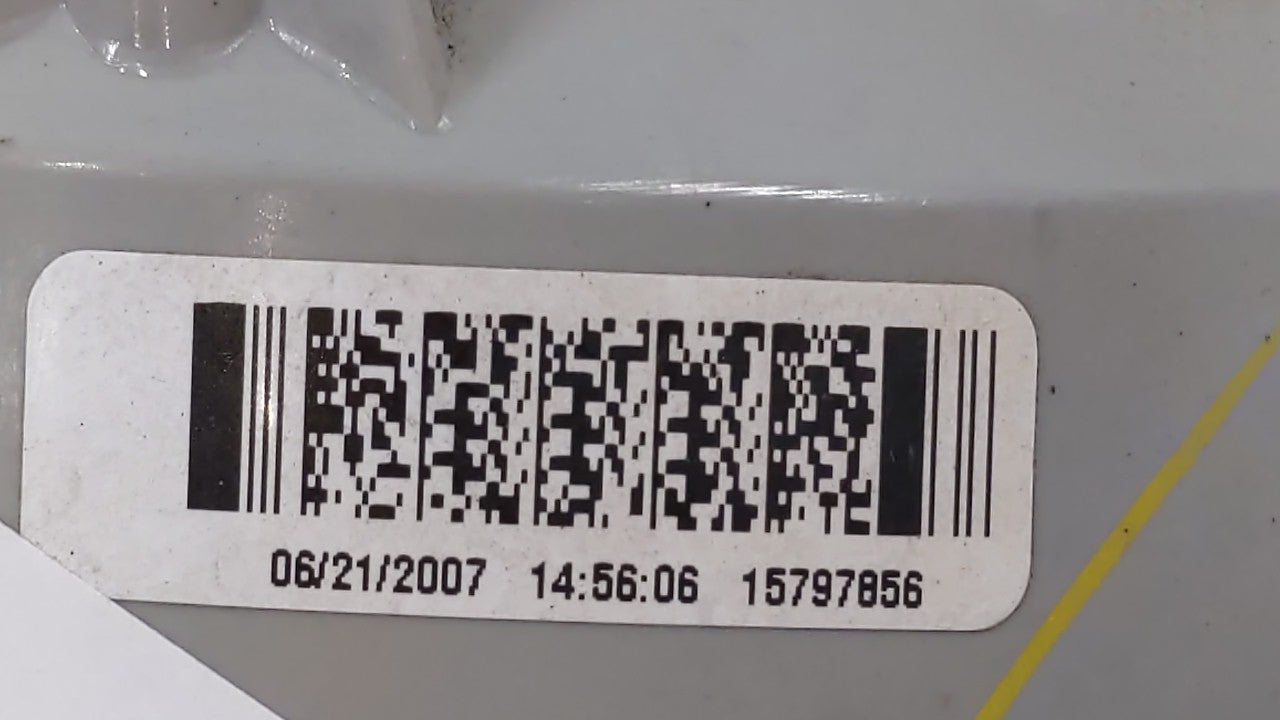 2005-2010 Chevrolet Cobalt Tail Light Assembly Passenger Right OEM P/N:16532532 A 15271525 Fits Fits 2005 2006 2007 2008 200