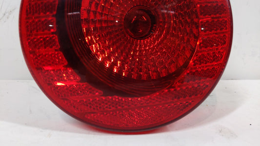 2005-2010 Chevrolet Cobalt Tail Light Assembly Passenger Right OEM P/N:16532532 A 15271525 Fits Fits 2005 2006 2007 2008 2009 2010 OEM Used Auto Parts
