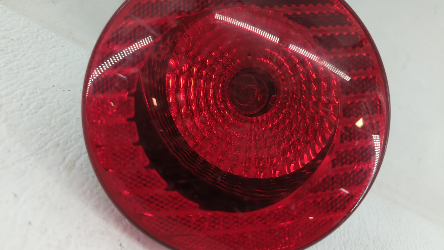 2005-2010 Chevrolet Cobalt Tail Light Assembly Passenger Right OEM P/N:16532532 A 15271525 Fits Fits 2005 2006 2007 2008 200