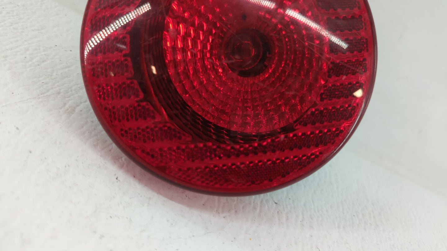 2005-2010 Chevrolet Cobalt Tail Light Assembly Passenger Right OEM P/N:16532532 A 15271525 Fits Fits 2005 2006 2007 2008 200
