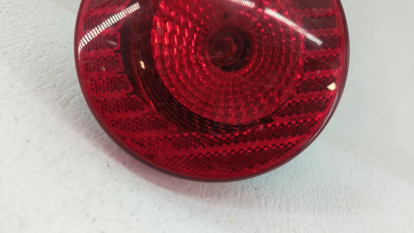 2005-2010 Chevrolet Cobalt Tail Light Assembly Passenger Right OEM P/N:16532532 A 15271525 Fits Fits 2005 2006 2007 2008 200