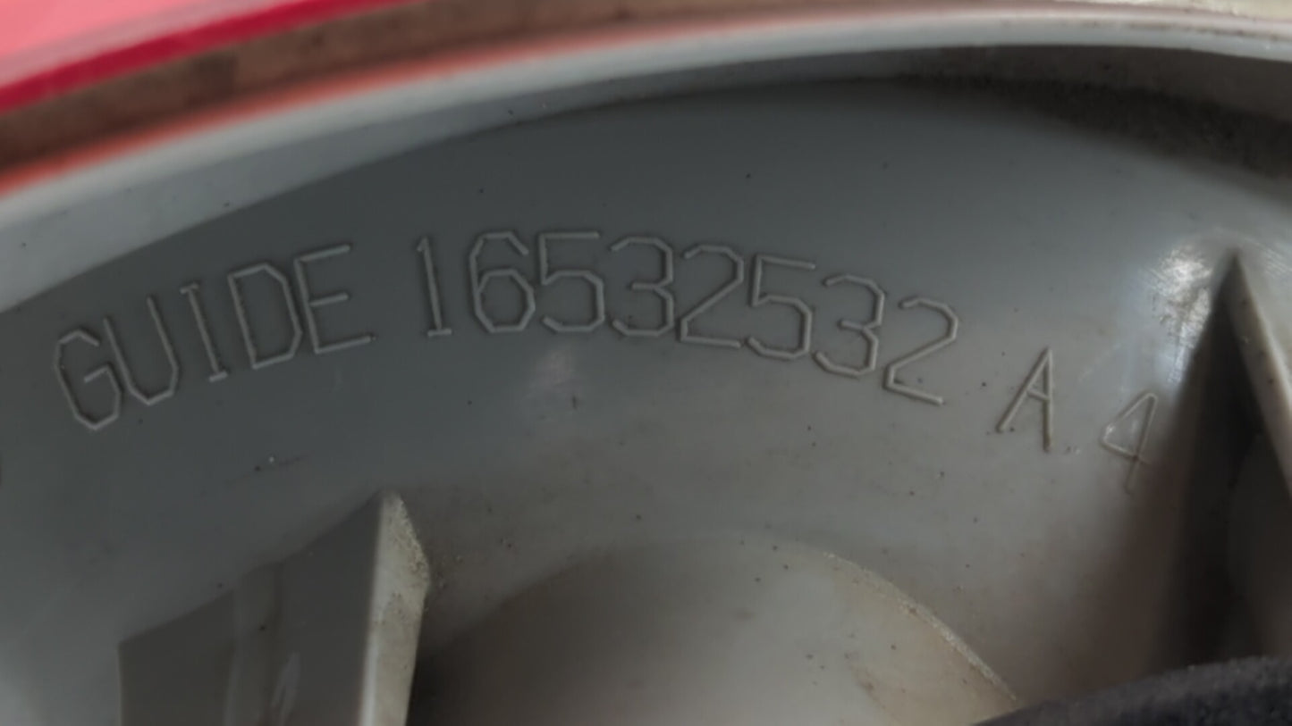 2005-2010 Chevrolet Cobalt Tail Light Assembly Passenger Right OEM P/N:16532532 A 15271525 Fits Fits 2005 2006 2007 2008 200