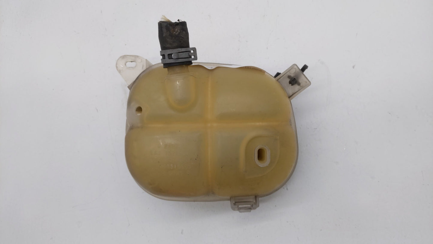 2005 Chevrolet Cobalt Radiator Coolant Overflow Expansion Tank Bottle 304220 - Oemusedautoparts1.com