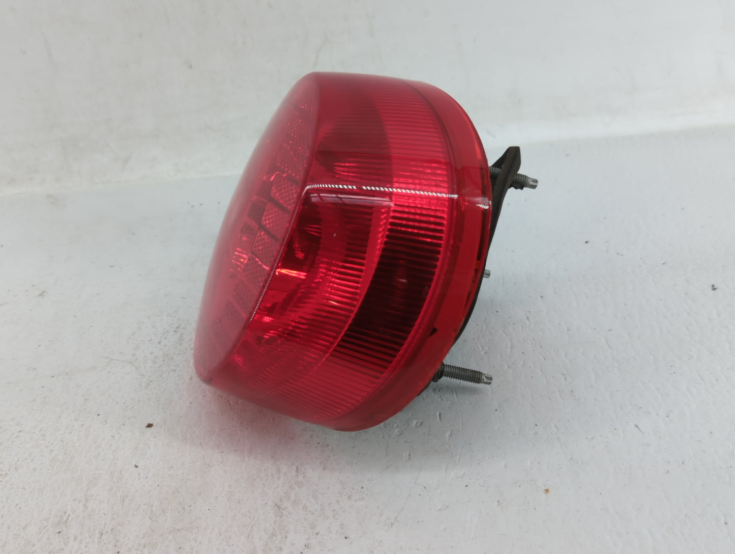 2005-2010 Chevrolet Cobalt Tail Light Assembly Passenger Right OEM P/N:16532532 15797856 Fits Fits 2005 2006 2007 2008 2009 