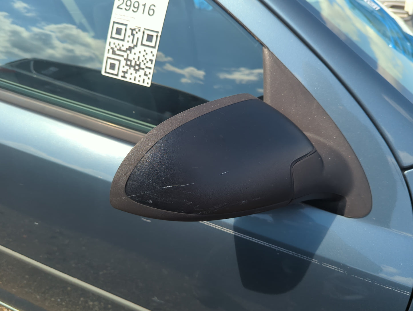 2005-2010 Chevrolet Cobalt Passenger Side View Mirror - Right Door Mirror OEM Used - Oemusedautoparts1.com