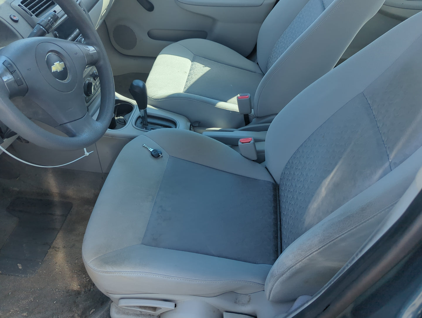 2006-2010 Chevrolet Cobalt Driver Front Seat Oem 5008990 - Oemusedautoparts1.com