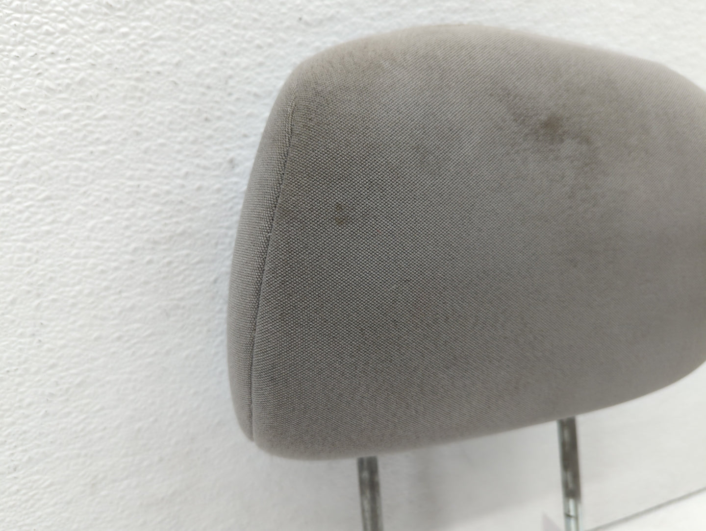 2006-2009 Chevrolet Cobalt Headrest Head Rest Front Driver Passenger Seat - Oemusedautoparts1.com