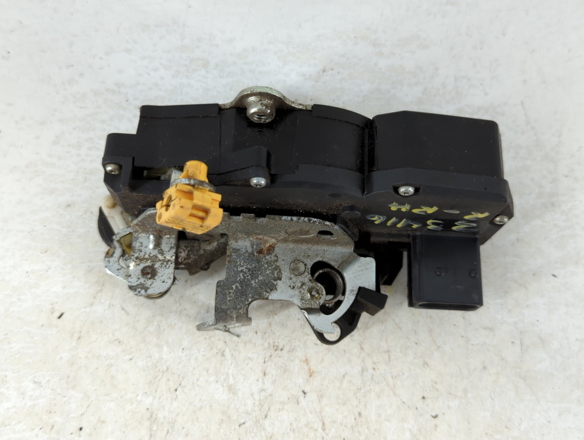 2007 Chevrolet Cobalt  Door Latch - Oemusedautoparts1.com