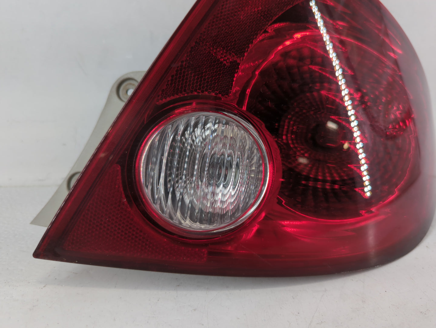 2005-2010 Chevrolet Cobalt Tail Light Assembly Passenger Right OEM P/N:15277881 Fits Fits 2005 2006 2007 2008 2009 2010 OEM 