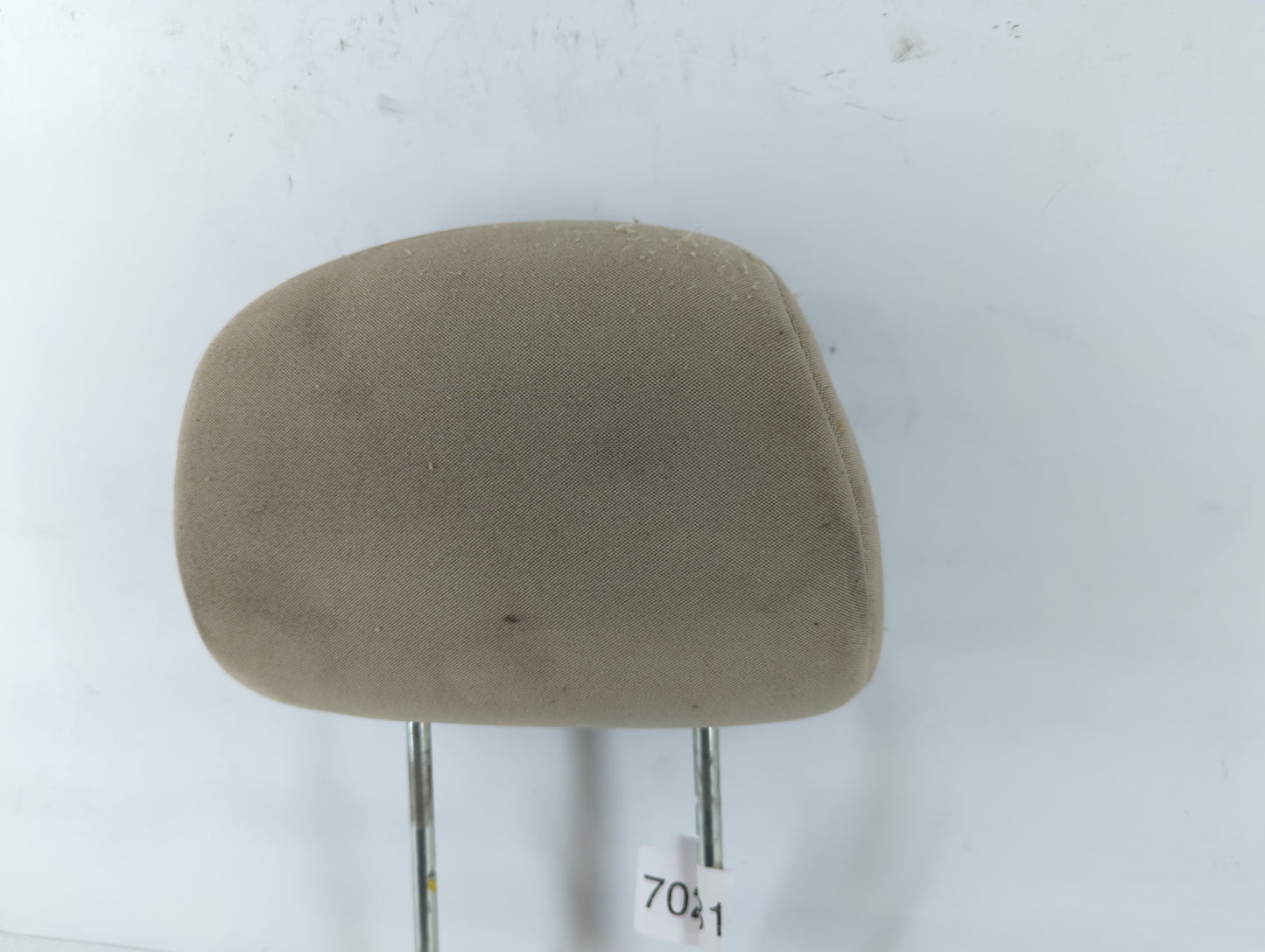 2006-2010 Chevrolet Cobalt Headrest Head Rest Front Driver Passenger Seat Fits Fits 2006 2007 2008 2009 2010 OEM Used Auto P