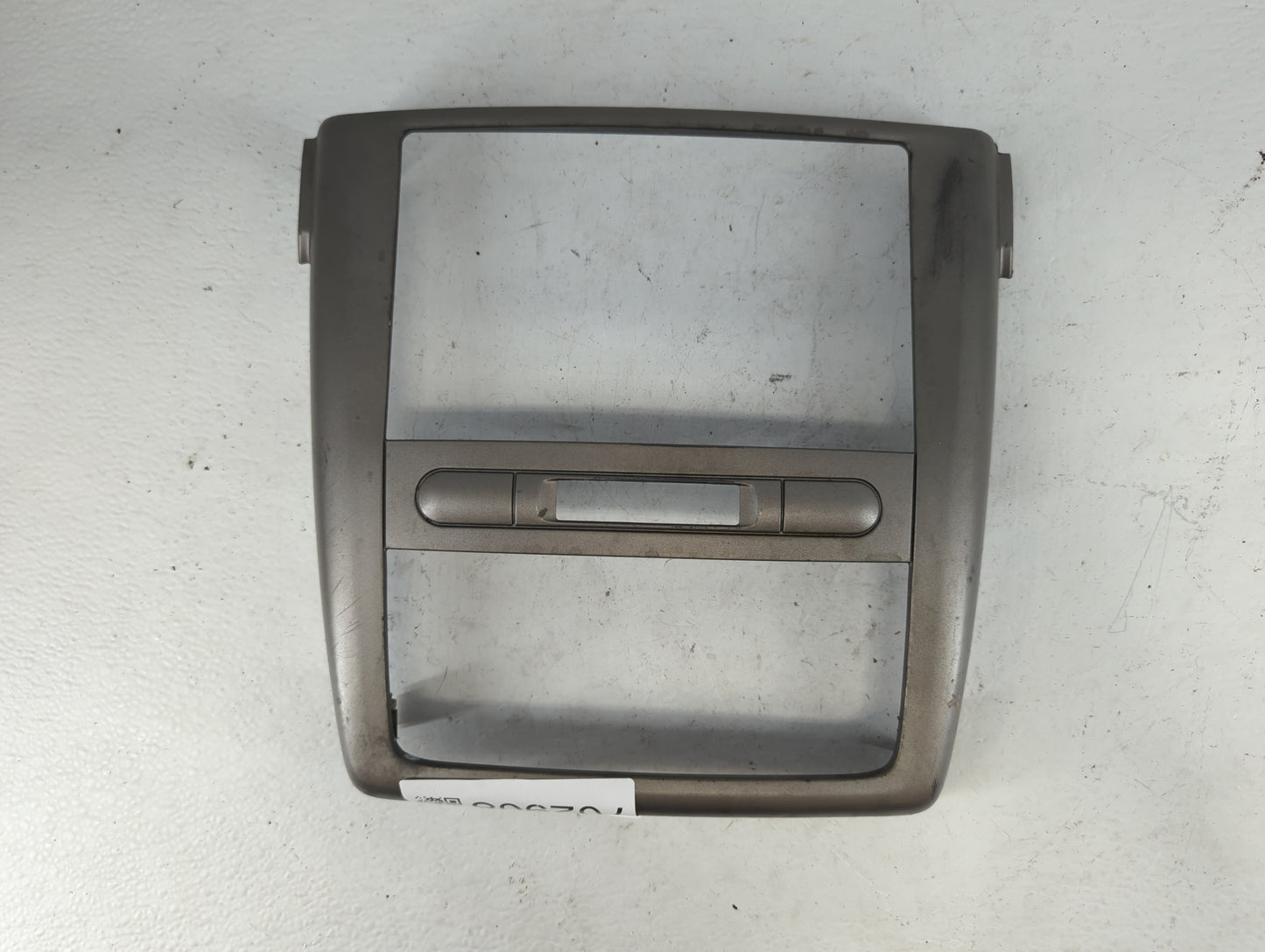 2007 Chevrolet Cobalt Radio Climate Panel Bezel - Oemusedautoparts1.com