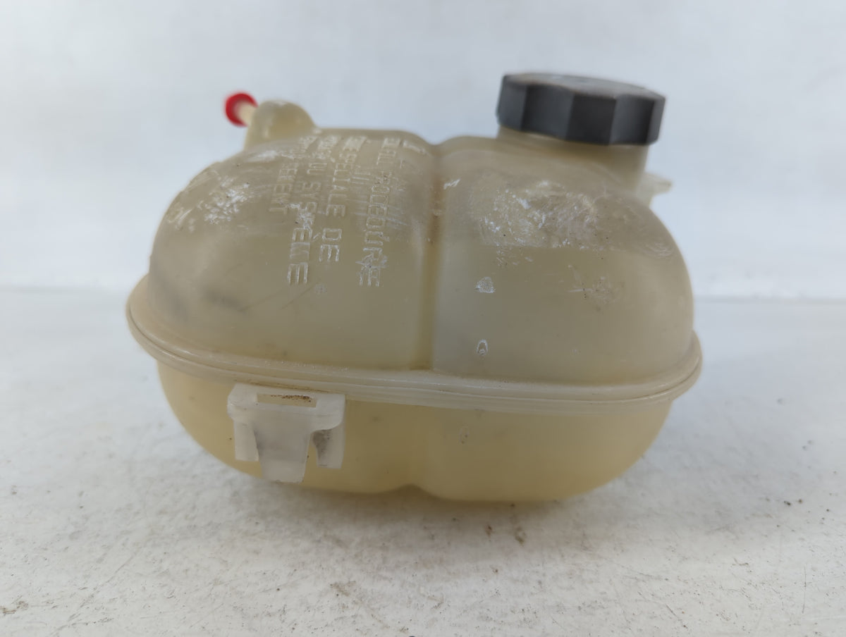 2005 Chevrolet Cobalt Radiator Coolant Overflow Expansion Tank Bottle 703194 - Oemusedautoparts1.com