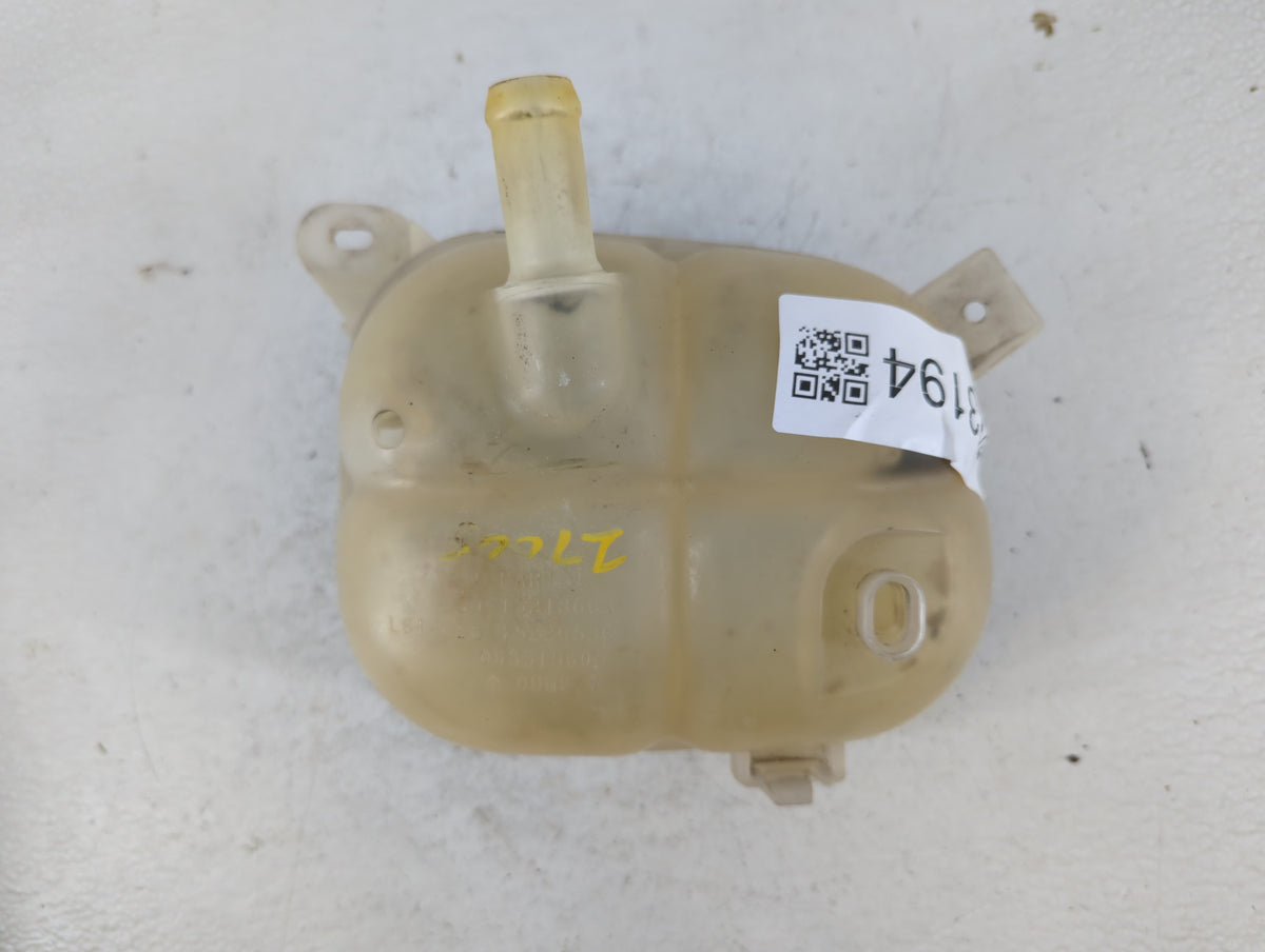 2005 Chevrolet Cobalt Radiator Coolant Overflow Expansion Tank Bottle 703194 - Oemusedautoparts1.com