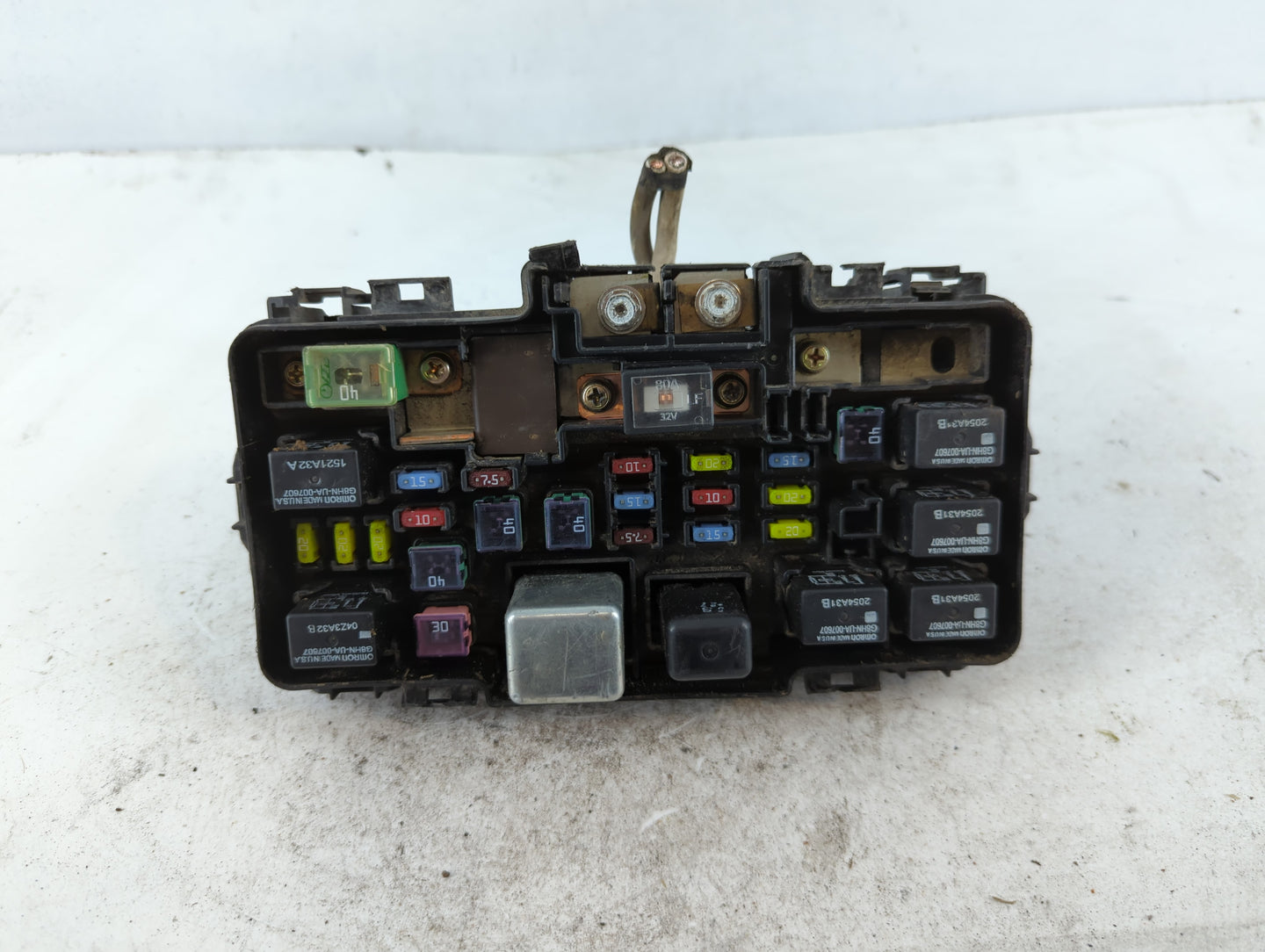2007 Chevrolet Cobalt Fusebox Fuse Box Panel Relay Module P/N:2054A31B Fits OEM Used Auto Parts - Oemusedautoparts1.com