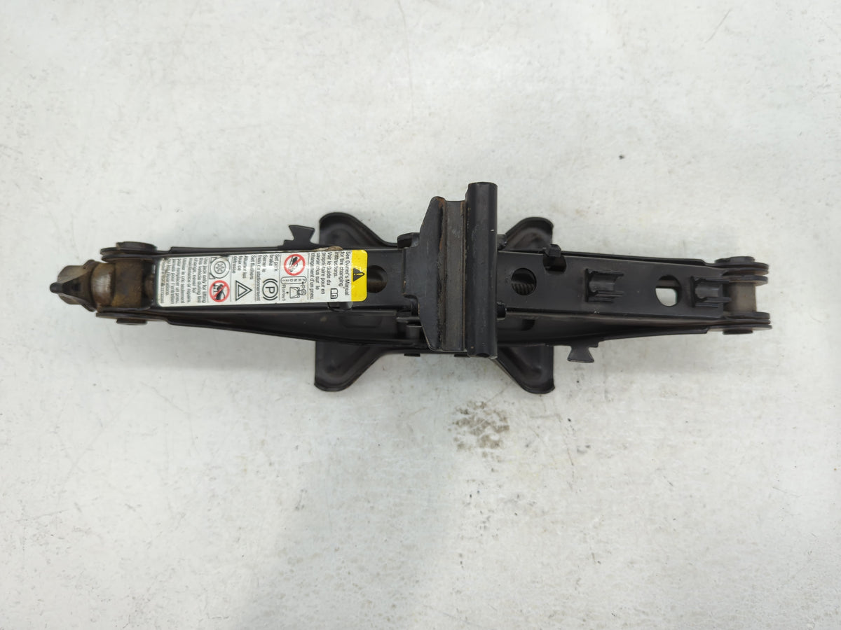 2007 Chevrolet Cobalt Spare Scissor Car Jack 801264 - Oemusedautoparts1.com