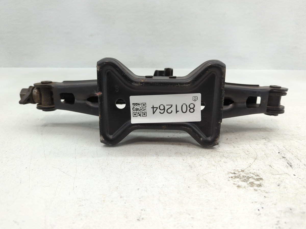 2007 Chevrolet Cobalt Spare Scissor Car Jack 801264 - Oemusedautoparts1.com