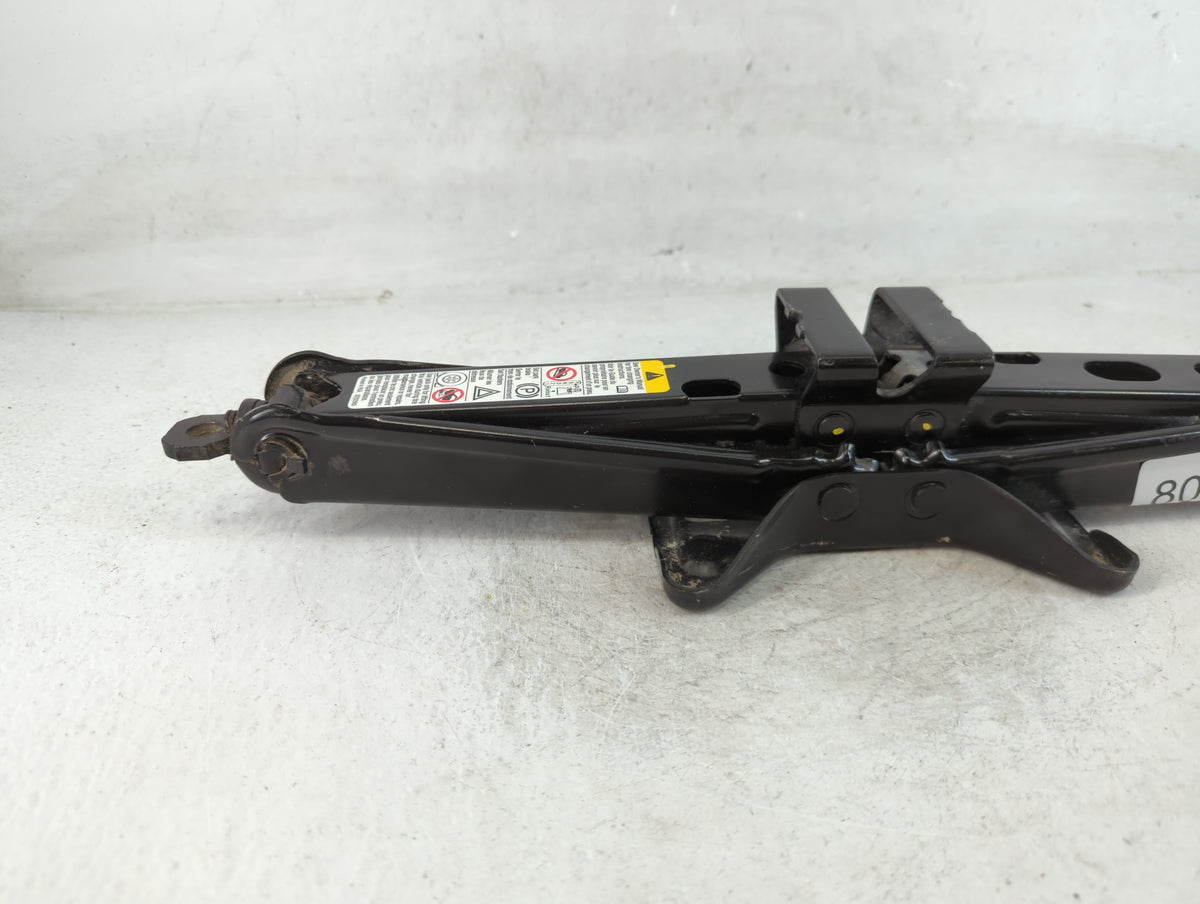 2007 Chevrolet Cobalt Spare Scissor Car Jack 801596 - Oemusedautoparts1.com