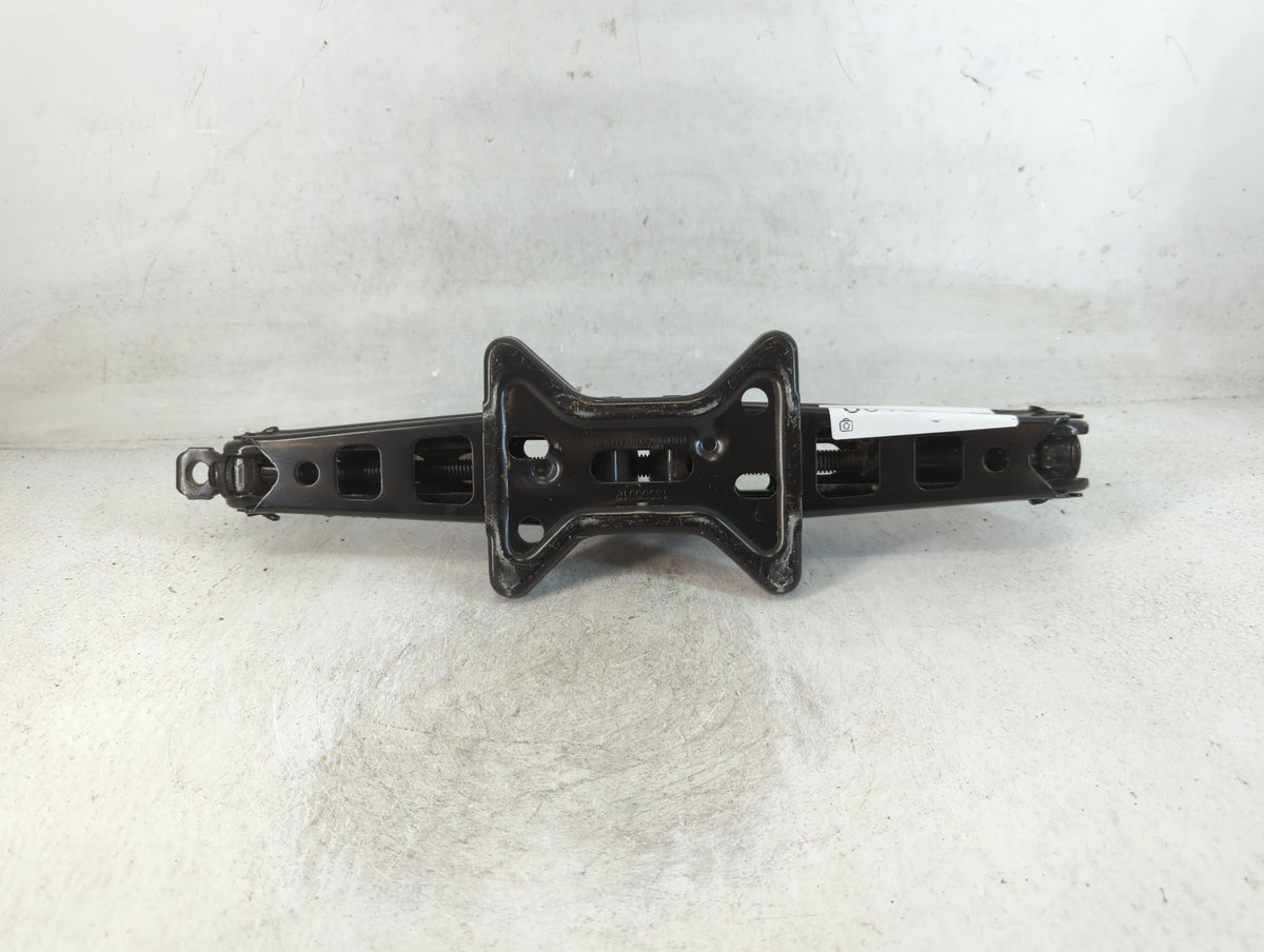 2007 Chevrolet Cobalt Spare Scissor Car Jack 801596 - Oemusedautoparts1.com