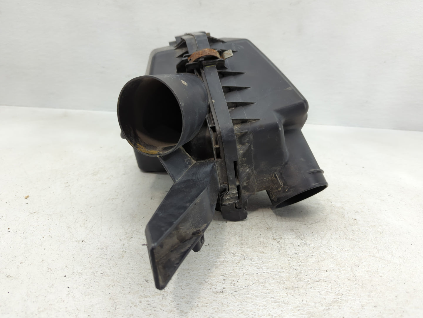 2005-2007 Chevrolet Cobalt Air Cleaner Intake-duct Hose Tube - Oemusedautoparts1.com
