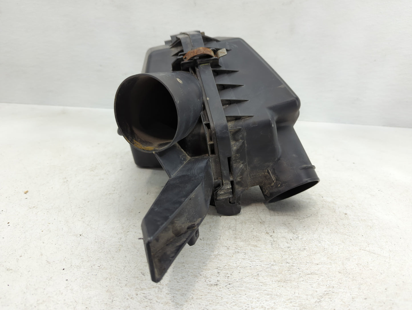 2005-2007 Chevrolet Cobalt Air Cleaner Intake-duct Hose Tube - Oemusedautoparts1.com