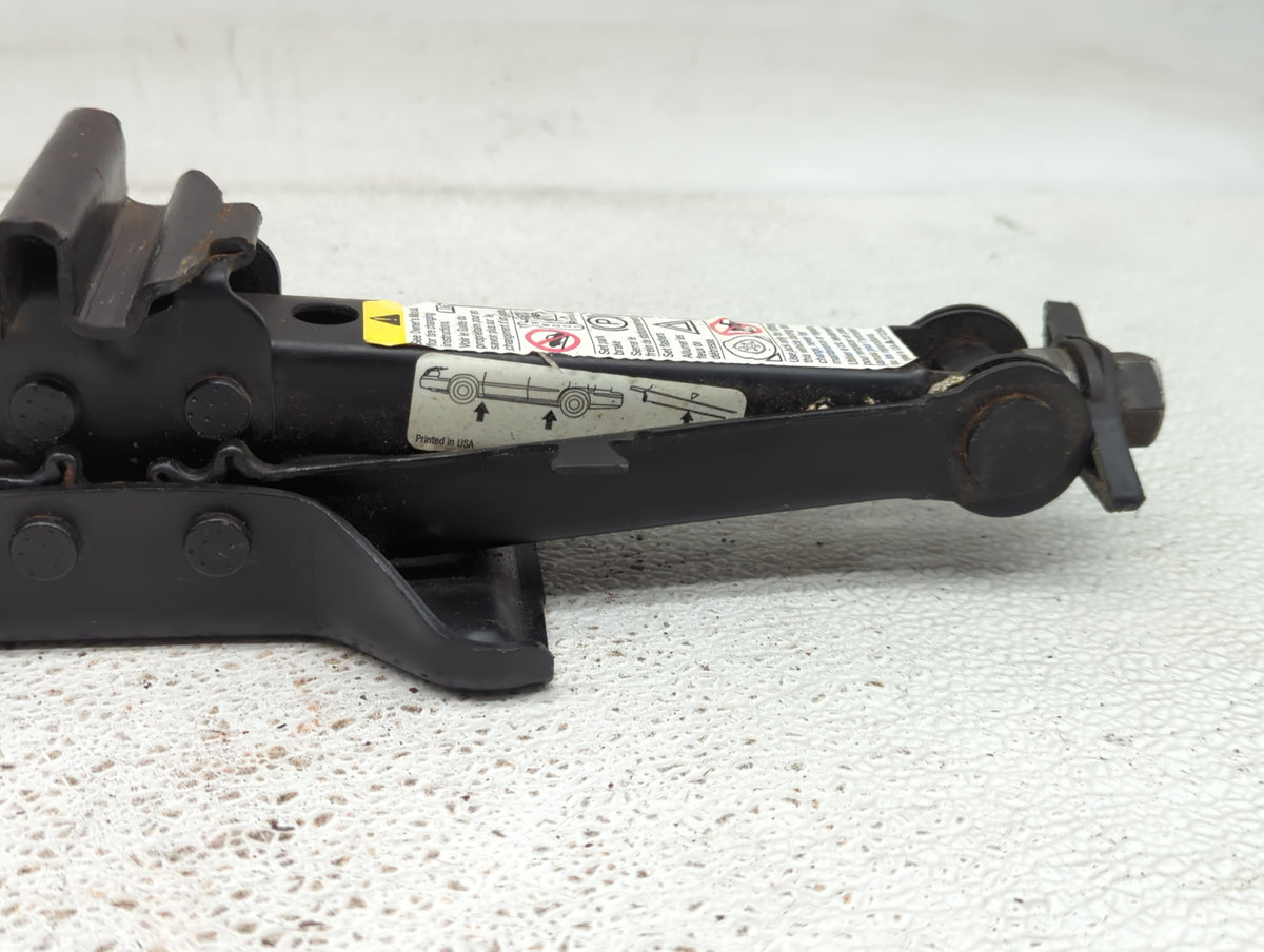 Chevrolet Cobalt Spare Scissor Car Jack 883652 - Oemusedautoparts1.com