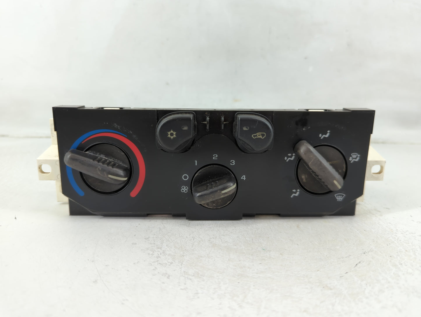 2004-2012 Chevrolet Colorado Climate Control Module Temperature AC/Heater Replacement P/N:15858833 Fits OEM Used Auto Parts 