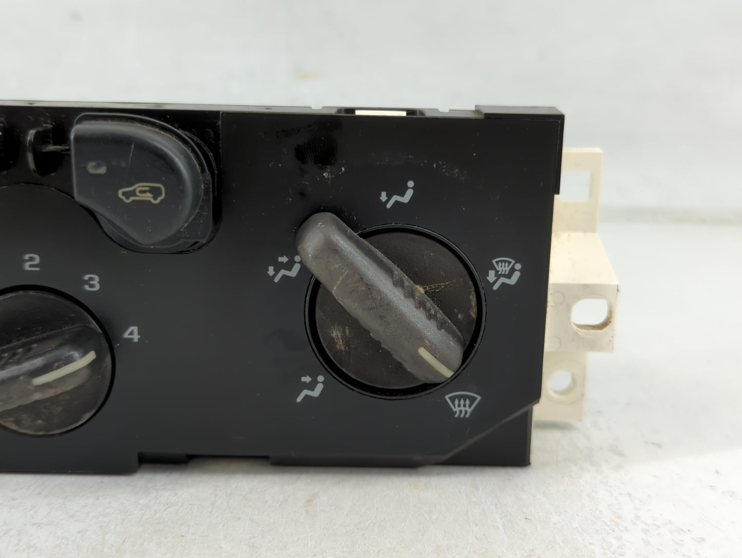 2004-2012 Chevrolet Colorado Climate Control Module Temperature AC/Heater Replacement P/N:15858833 Fits OEM Used Auto Parts 