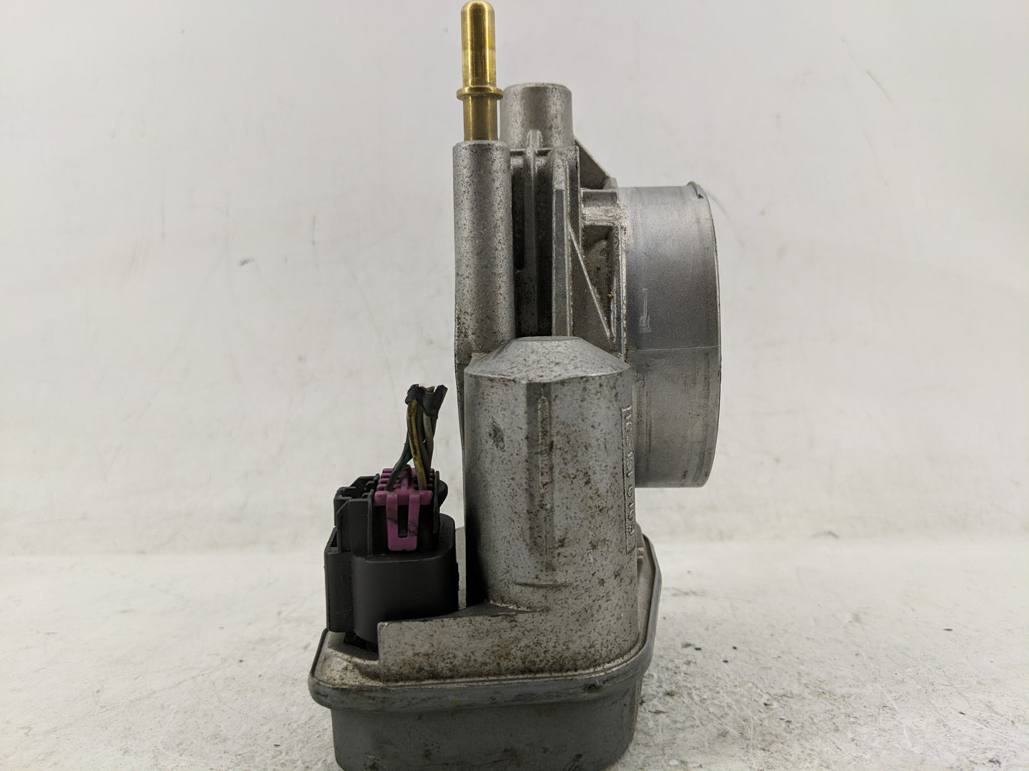 2004-2007 Chevrolet Colorado Throttle Body Fits Fits 2003 2004 2005 2006 2007 OEM Used Auto Parts - Oemusedautoparts1.com
