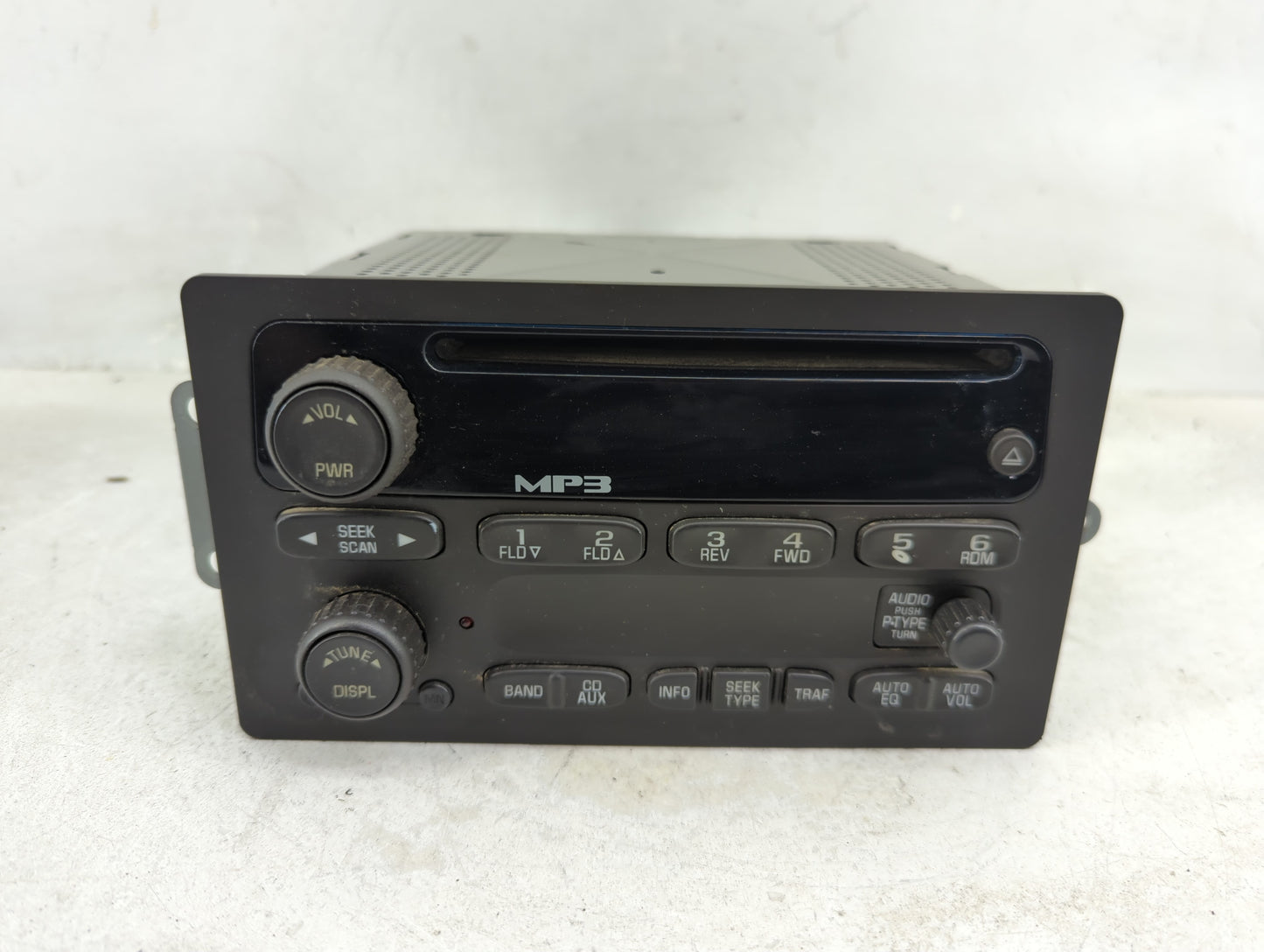 2005-2012 Chevrolet Colorado Radio AM FM Cd Player Receiver Replacement P/N:15837848 28039654 Fits OEM Used Auto Parts - Oem