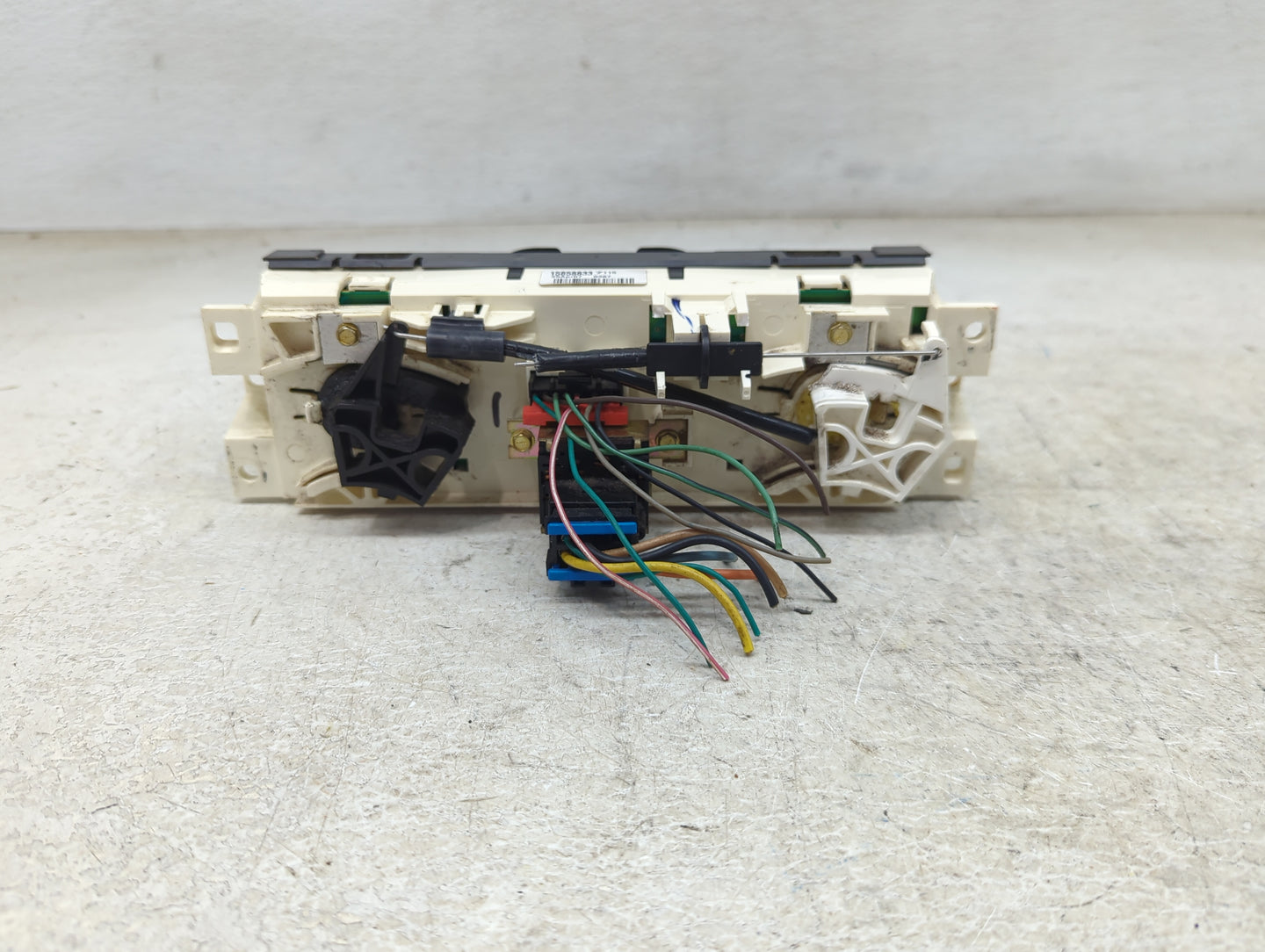 2004-2012 Chevrolet Colorado Climate Control Module Temperature AC/Heater Replacement P/N:15858833 Fits OEM Used Auto Parts 