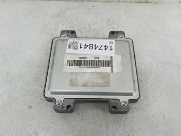 2007 Chevrolet Colorado PCM Engine Control Computer ECU ECM PCU OEM P/N:12613417 YPUX Fits Fits 2008 OEM Used Auto Parts - O
