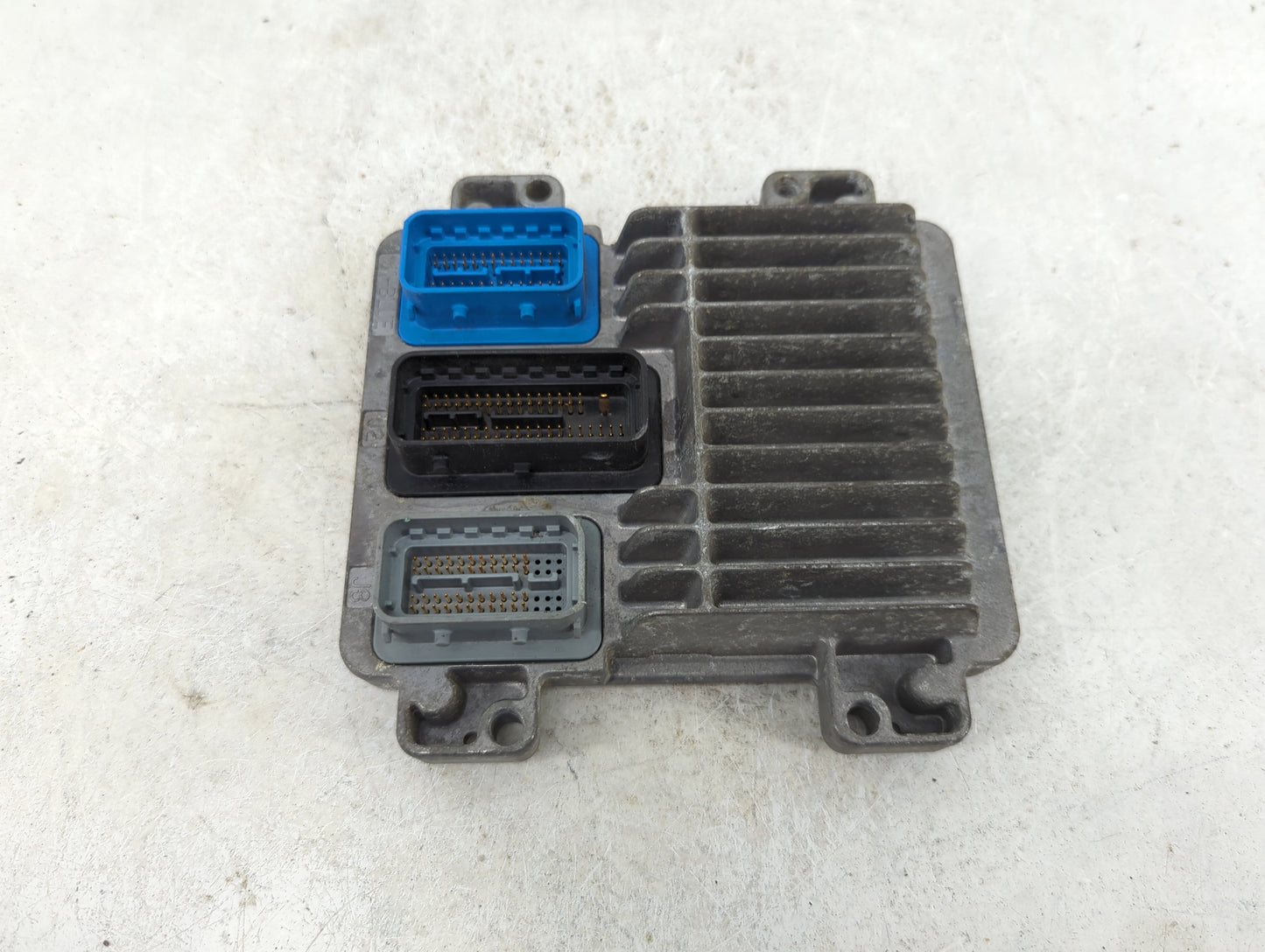 2007 Chevrolet Colorado PCM Engine Control Computer ECU ECM PCU OEM P/N:12613417 YPUX Fits Fits 2008 OEM Used Auto Parts - O