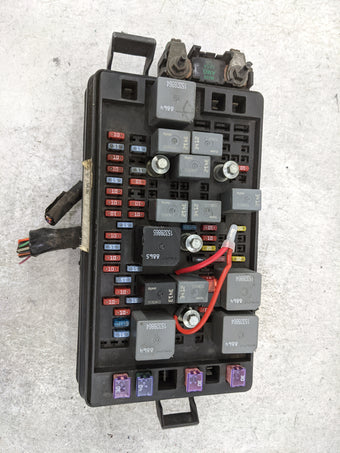 compare product 2007 Chevrolet Colorado Fusebox Fuse Box Panel Relay Module P/N:15815676 15328864, 15328865, 15393412, 15393413 Fits OEM Used Auto Parts