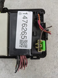 2007 Chevrolet Colorado Fusebox Fuse Box Panel Relay Module P/N:15815676 15328864, 15328865, 15393412, 15393413 Fits OEM Use