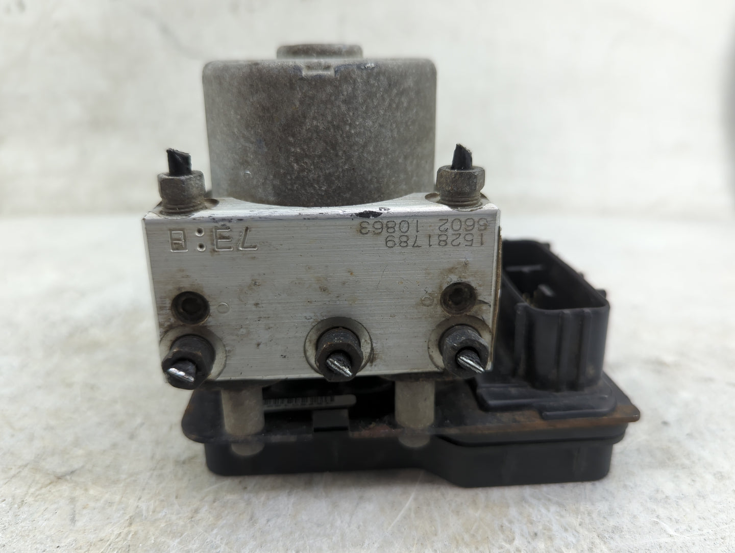 2004-2008 Chevrolet Colorado ABS Pump Control Module Replacement Fits Fits 2004 2005 2006 2007 2008 OEM Used Auto Parts - Oe